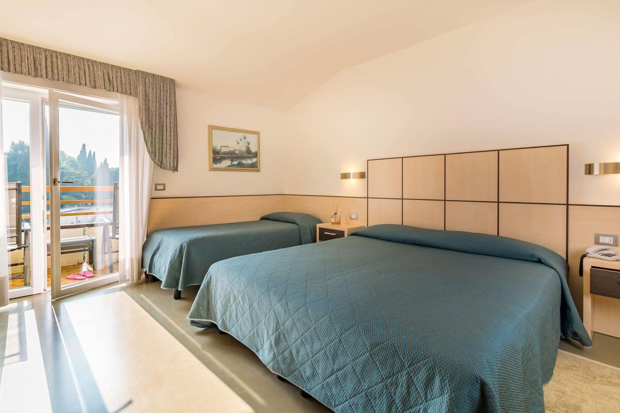 טורבולה Hotel Miorelli מראה חיצוני תמונה